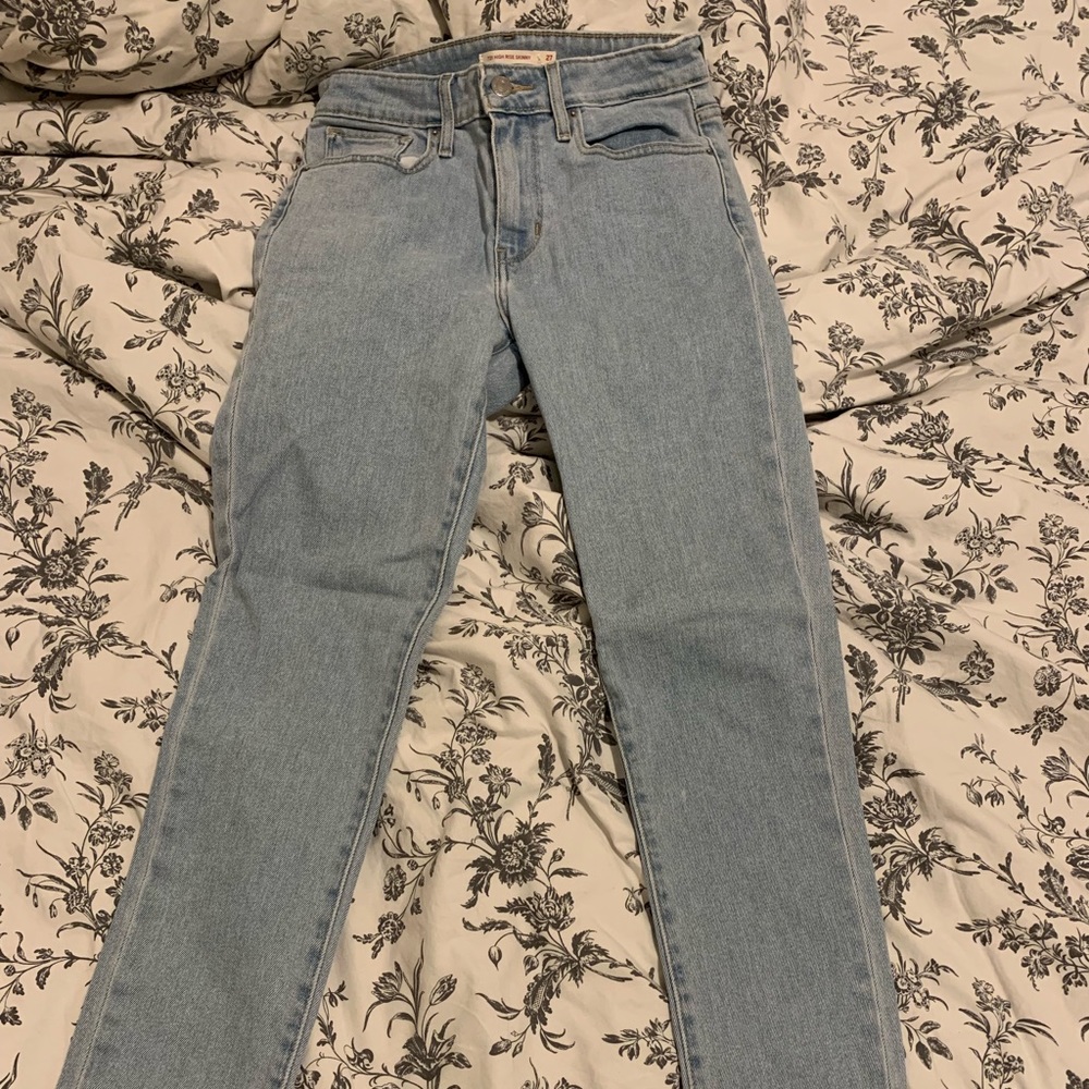 Levi’s high rise skinny jeans